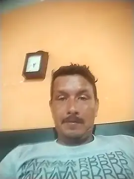 Snapshot of colombiano198720 chatting on September 22, 12:07 pm colombiano198720 online show from September 22, 12:07 pm