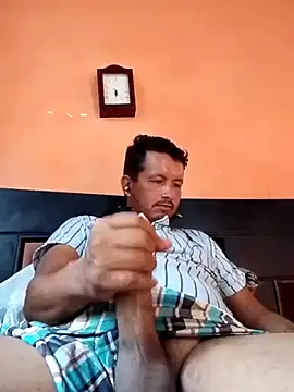 colombiano198720 online show from December 14, 12:10 pm