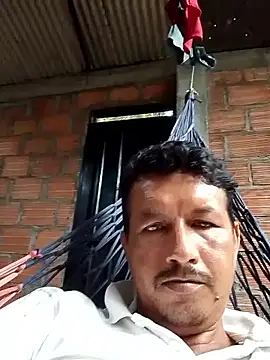 colombiano198720 online show from December 16, 12:32 pm