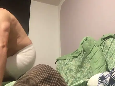 falconc1301 online show from April 28, 2:27 am