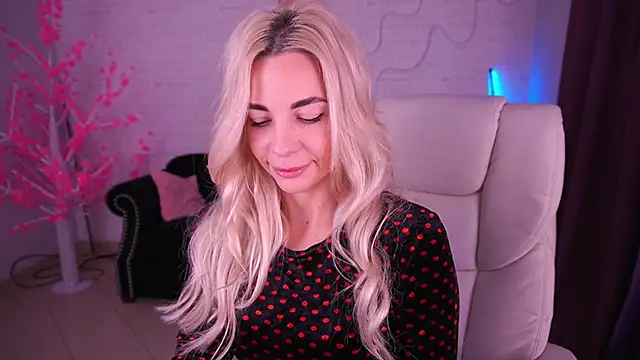 BellaRayyy online show from January 14, 7:14 am