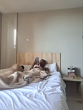 RAWFREAKYVERSE online show from January 7, 4:48 am