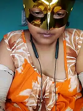 Snapshot of mimi87hoty chatting on April 28, 4:56 pm mimi87hoty online show from April 28, 4:56 pm
