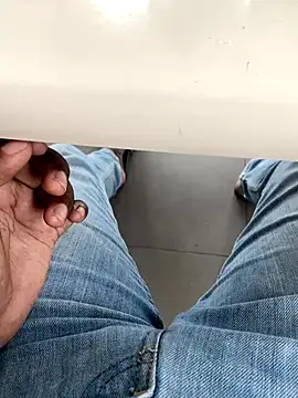 Snapshot of Senurak99 chatting on September 18, 9:00 am Senurak99 online show from September 18, 9:00 am