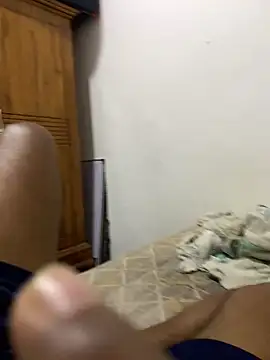 Snapshot of Senurak99 chatting on September 30, 9:03 am Senurak99 online show from September 30, 9:03 am