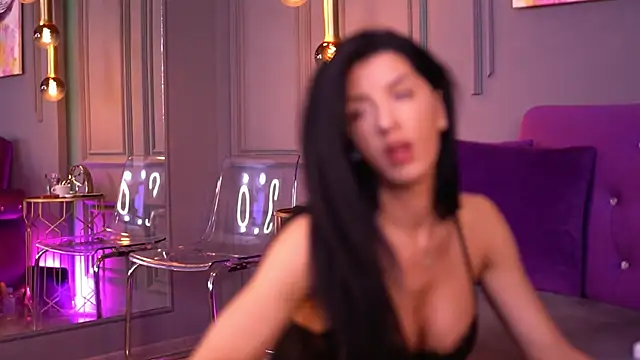 StephieRouse online show from September 21, 5:53 am