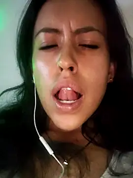 Queen Ashly online show from September 23, 2:14 am