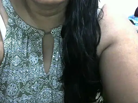 Snapshot of bosemalini chatting on October 5, 5:33 pm bosemalini online show from October 5, 5:33 pm