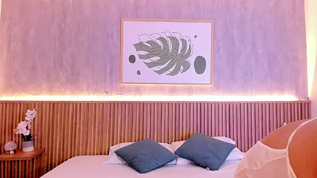 sophie rojas online show from November 19, 3:28 am