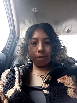 Syndel23 online show from January 17, 4:33 pm