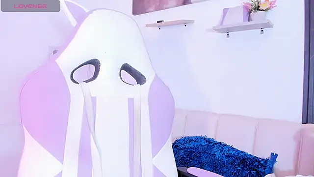 Gabrielaa Miller  online show from September 23, 7:39 pm