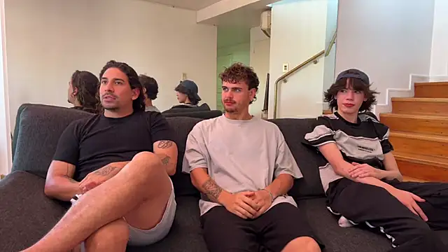 lenruy online show from March 12, 9:43 pm