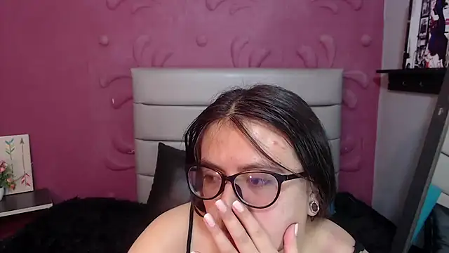 Cailing Zu online show from December 14, 7:07 pm