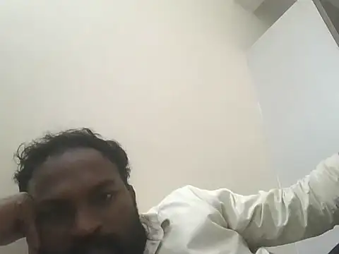 Snapshot of king_godgm chatting on October 15, 3:56 pm king godgm online show from October 15, 3:56 pm