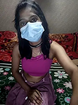 Snapshot of emali_baba chatting on October 1, 9:26 am emali baba online show from October 1, 9:26 am