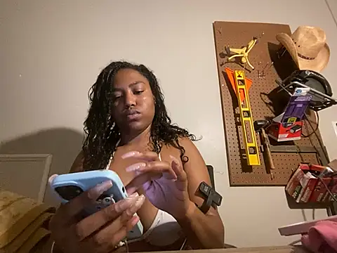 princesslivv online show from July 12, 2:46 am