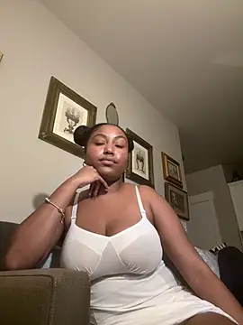 princesslivv online show from August 3, 3:38 am