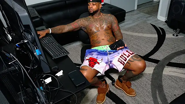 SLANGONDEMHOES online show from February 13, 2:24 pm