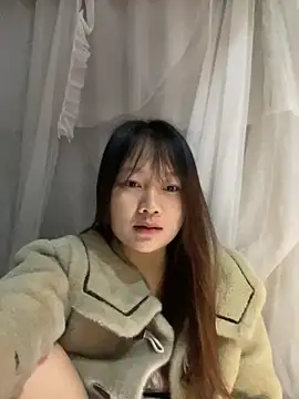 Snapshot of Hinne07 chatting on December 2, 1:55 am Hinne07 online show from December 2, 1:55 am