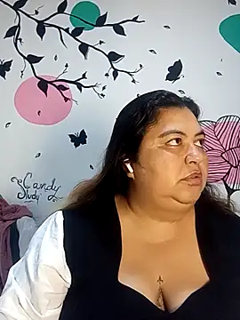 curvy diva  online show from October 21, 11:11 am