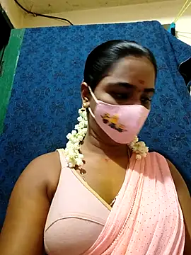 mini-queen online show from November 2, 2:08 pm