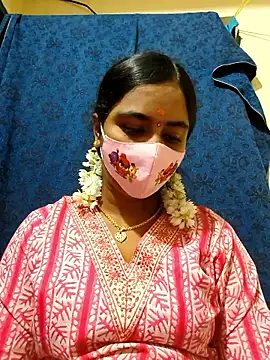 mini-queen online show from January 10, 11:01 am