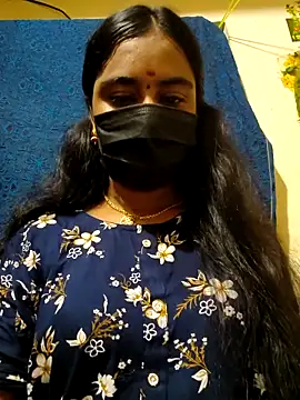 mini-queen online show from April 13, 4:56 pm