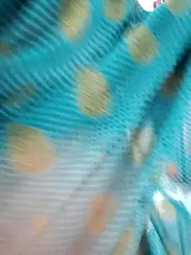 Snapshot of saritha29 chatting on June 12, 6:01 am saritha29 online show from June 12, 6:01 am