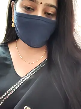 Snapshot of saritha29 chatting on June 27, 8:30 am saritha29 online show from June 27, 8:30 am