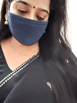 Snapshot of saritha29 chatting on June 27, 4:45 pm saritha29 online show from June 27, 4:45 pm