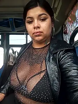 snow belle online show from November 30, 6:34 pm