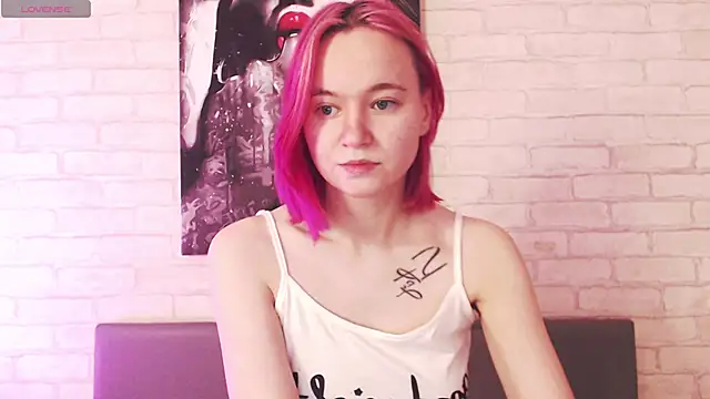 Ericha Stone online show from September 20, 1:39 am