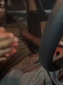 Snapshot of stressreliever94 chatting on November 16, 6:19 am stressreliever94 online show from November 16, 6:19 am