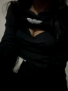 Snapshot of joyajaan911 chatting on November 15, 12:34 pm joyajaan911 online show from November 15, 12:34 pm