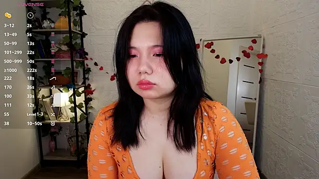 Snapshot of Moana_light chatting on February 14, 2:08 am Moana light online show from February 14, 2:08 am