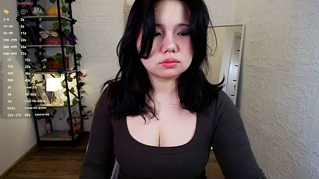 Snapshot of Moana_light chatting on February 19, 2:07 am Moana light online show from February 19, 2:07 am