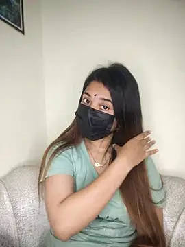 midnightmuse-03 online show from March 6, 6:04 pm