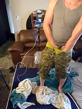 Bigloafy1 online show from September 13, 4:29 pm