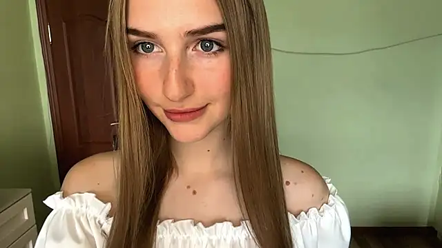 SweetJinny88 online show from May 28, 8:44 am