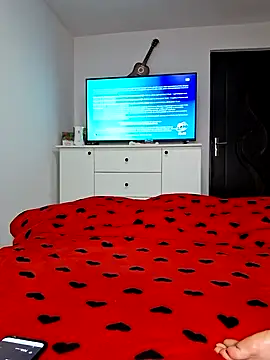 Fluturas2 online show from November 4, 10:53 pm