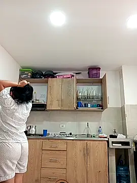 Alisson Morgann online show from November 28, 1:47 pm