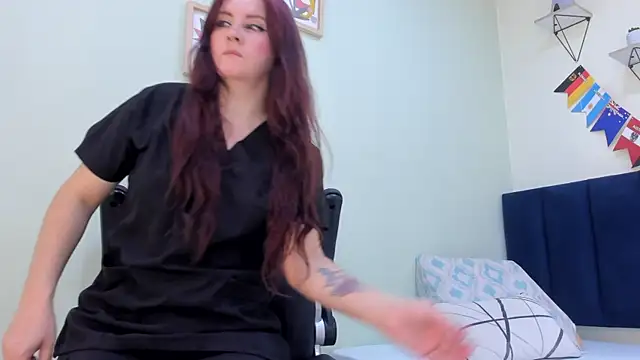 sophieturner mg online show from June 24, 7:02 pm
