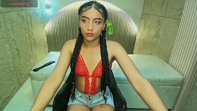 Snapshot of katty_berry_r chatting on September 23, 7:39 pm katty berry r online show from September 23, 7:39 pm