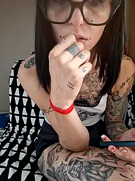 Snapshot of Gemmaviola chatting on September 16, 10:38 am Gemmaviola online show from September 16, 10:38 am