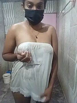 Shani Izu online show from May 28, 11:51 am