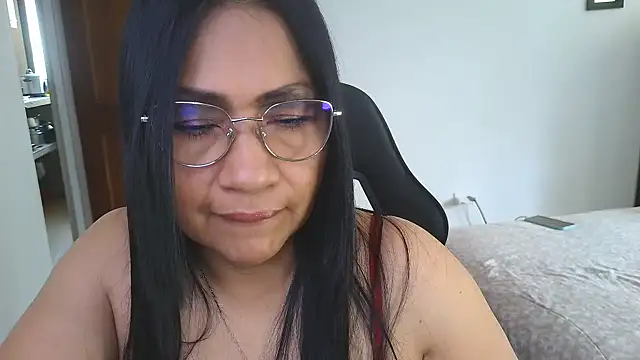 LissafeetHott online show from December 17, 4:24 pm