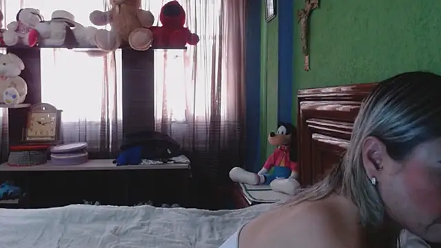  Charlize theron  online show from November 11, 5:57 pm