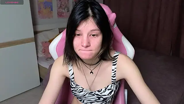 EllinEverly online show from February 27, 9:26 pm