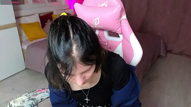 EllinEverly online show from March 7, 9:01 pm