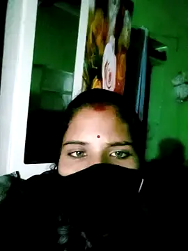 Snapshot of Hot_reew chatting on November 7, 2:28 pm Hot reew online show from November 7, 2:28 pm